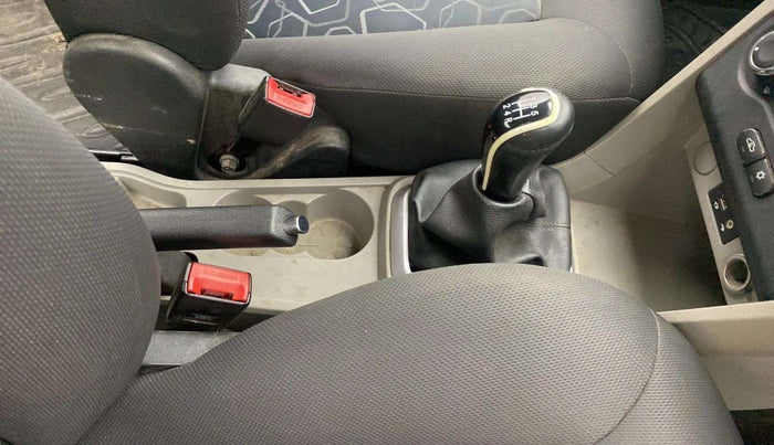 2017 Tata Tiago XT PETROL, Petrol, Manual, 52,825 km, Gear Lever