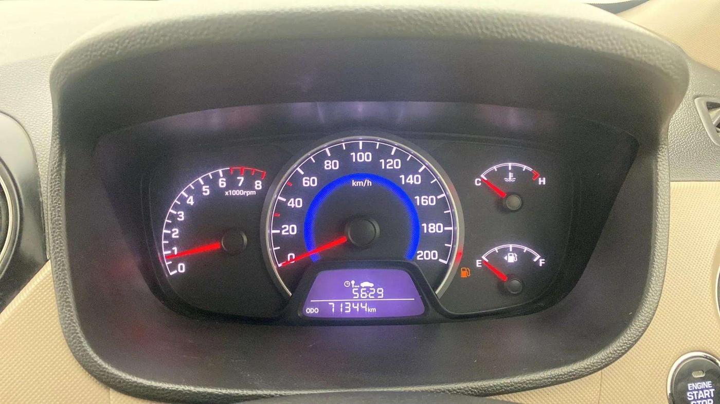 2014 Hyundai Grand i10 SPORTZ 1.2 KAPPA VTVT, Petrol, Manual, 71,321 km, Odometer Image