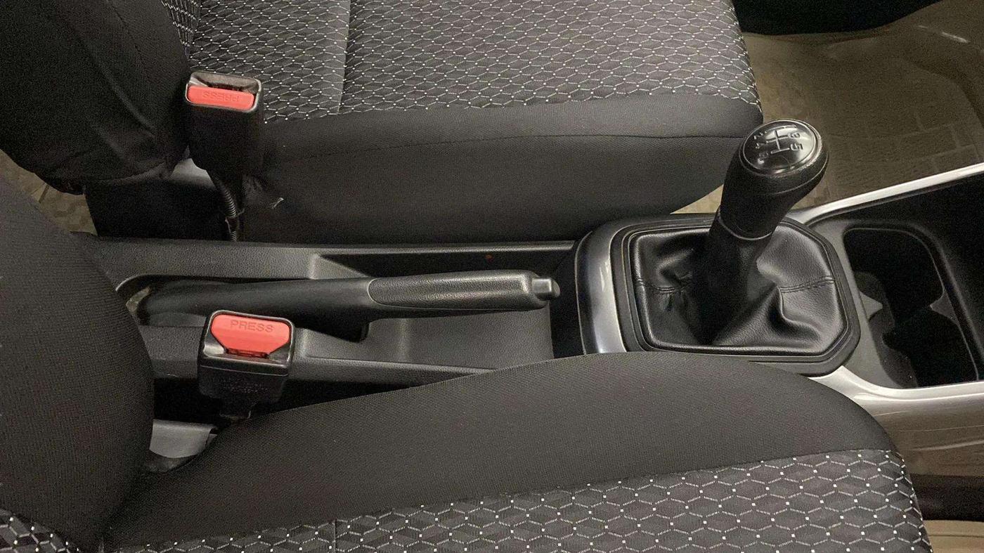2020 Maruti IGNIS SIGMA 1.2, Petrol, Manual, 52,208 km, Gear Lever