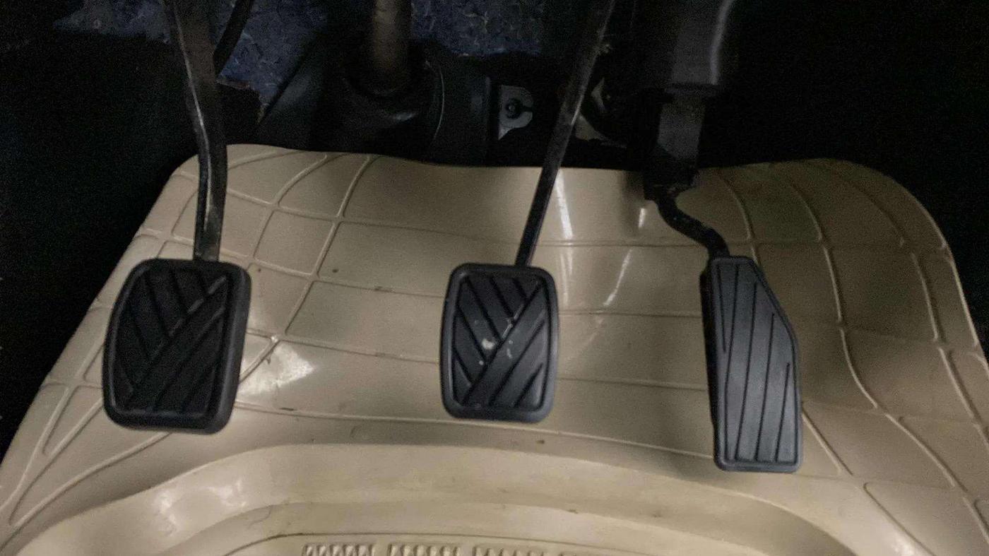 2020 Maruti IGNIS SIGMA 1.2, Petrol, Manual, 52,208 km, Pedals