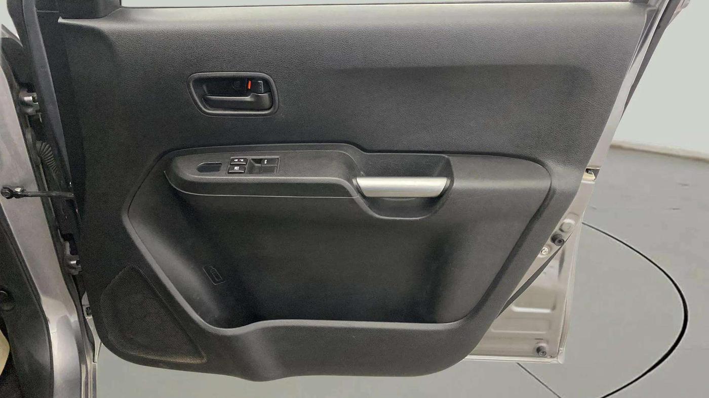 2020 Maruti IGNIS SIGMA 1.2, Petrol, Manual, 52,208 km, Driver Side Door Panels Control