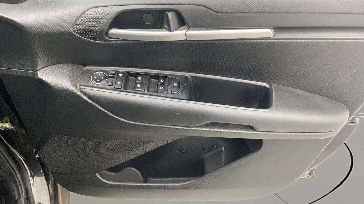 2022 KIA SONET HTK PLUS 1.5, Diesel, Manual, 42,751 km, Driver Side Door Panels Control