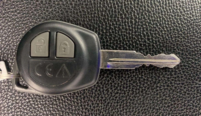2021 Maruti Swift VXI, Petrol, Manual, 19,240 km, Key Close Up