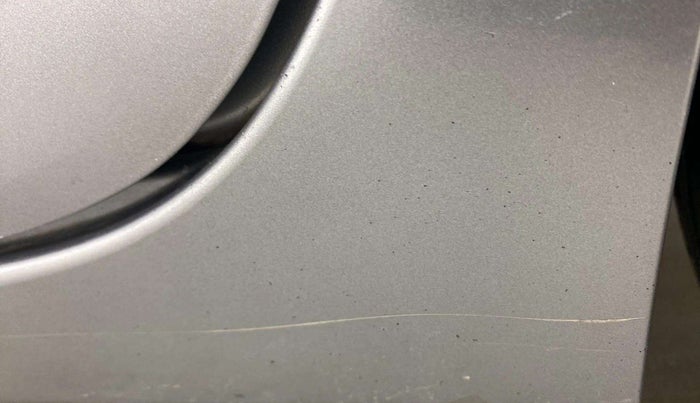 2016 Maruti Baleno ALPHA PETROL 1.2, Petrol, Manual, 85,377 km, Left running board - Minor scratches