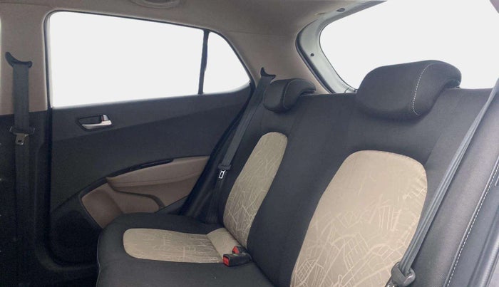 2016 Hyundai Grand i10 ASTA 1.2 KAPPA VTVT, Petrol, Manual, 19,771 km, Right Side Rear Door Cabin