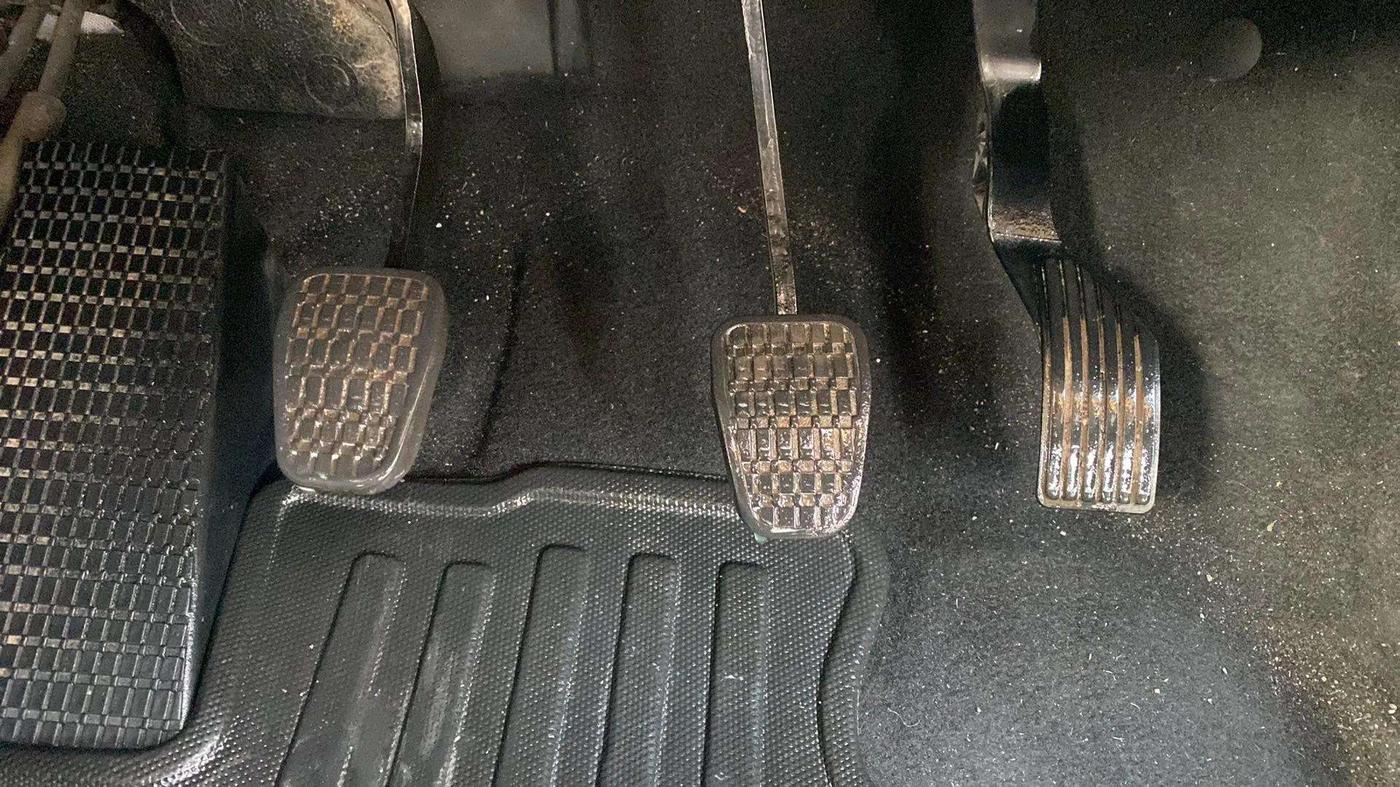 2022 Tata ALTROZ XM PLUS PETROL, Petrol, Manual, 40,249 km, Pedals