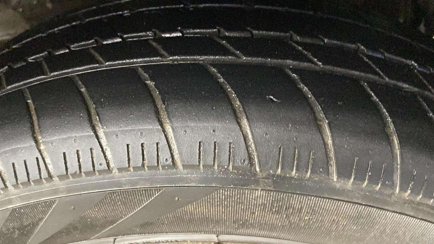 2017 Tata Tiago XZ PETROL, Petrol, Manual, 48,631 km, Left Front Tyre Tread