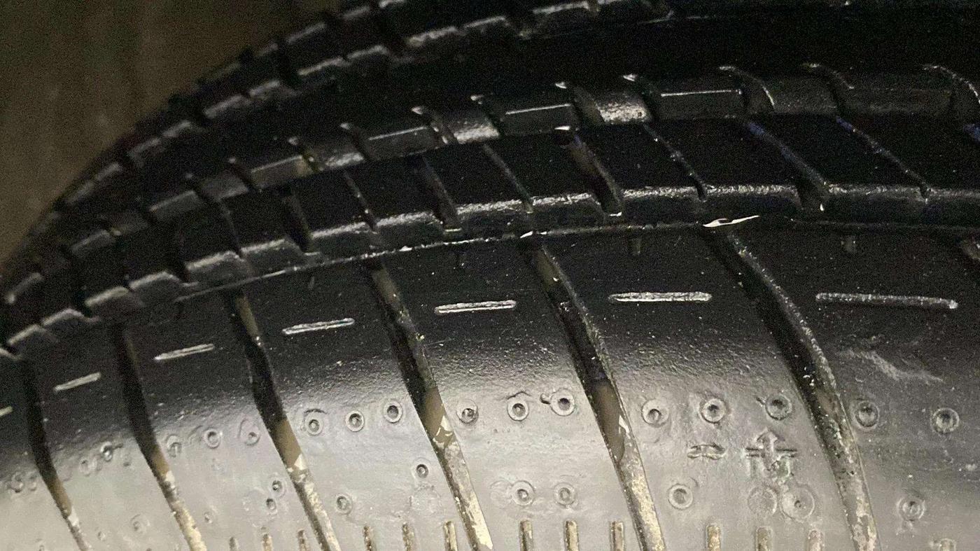 2017 Tata Tiago XZ PETROL, Petrol, Manual, 48,631 km, Right Front Tyre Tread