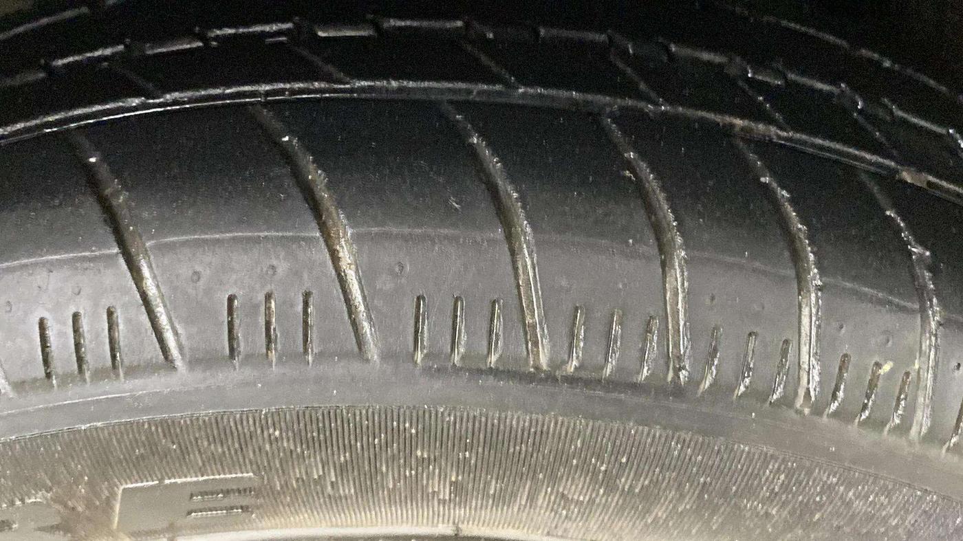 2017 Tata Tiago XZ PETROL, Petrol, Manual, 48,631 km, Right Rear Tyre Tread
