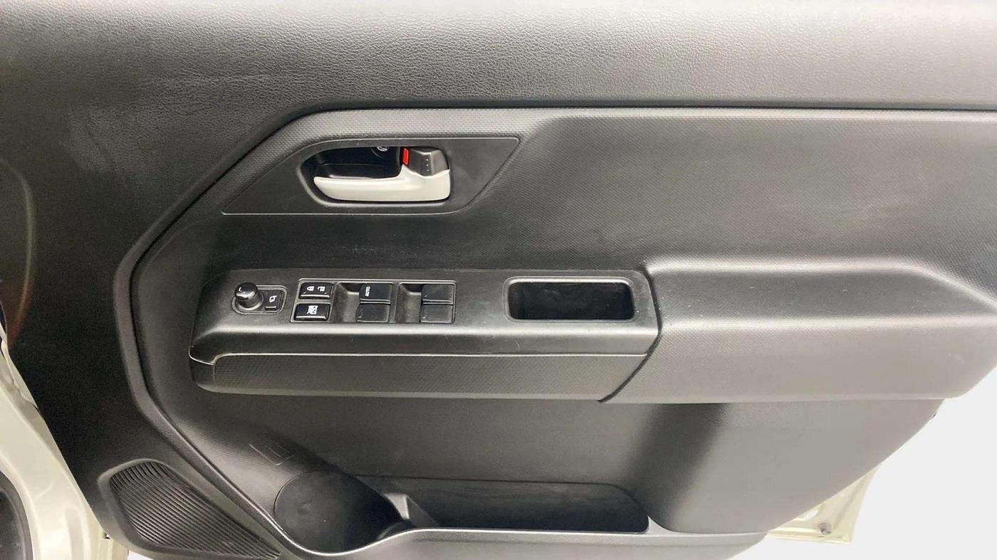 2021 Maruti New Wagon-R ZXI 1.2 AMT, Petrol, Automatic, 28,523 km, Driver Side Door Panels Control