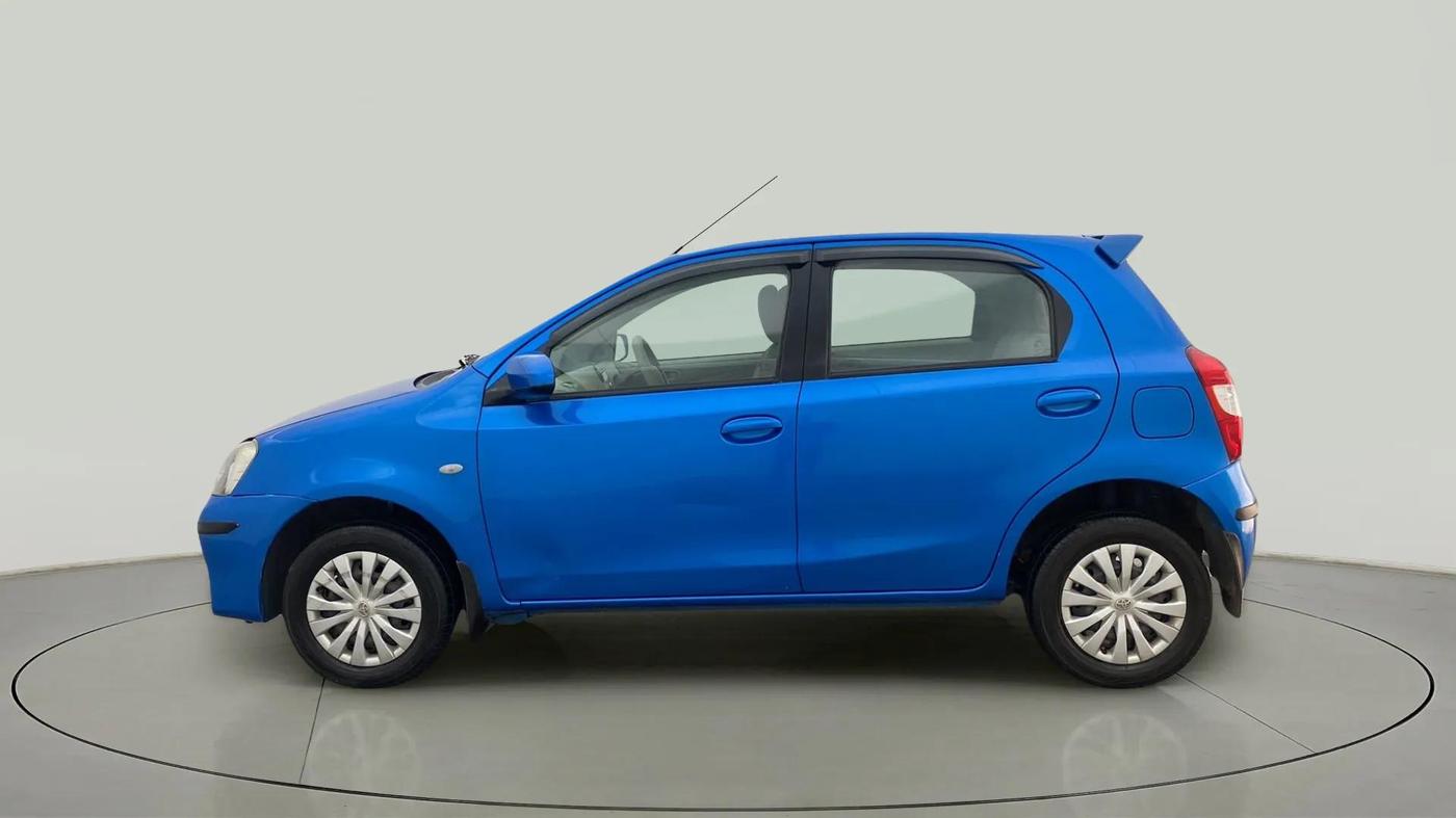2013 Toyota Etios Liva G, Petrol, Manual, 50,372 km, Left Side