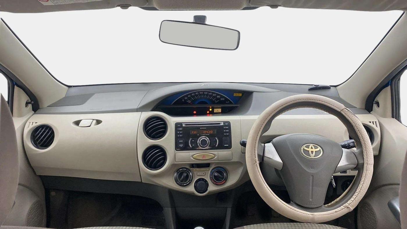 2013 Toyota Etios Liva G, Petrol, Manual, 50,372 km, Dashboard