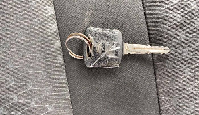 2022 Nissan MAGNITE XE, Petrol, Manual, 27,517 km, Key Close Up