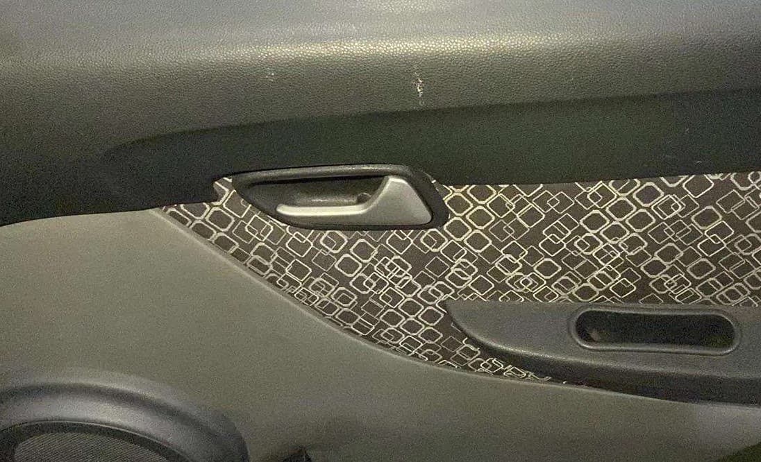 2019 Maruti Alto 800 LXI, Petrol, Manual, 15,394 km, Driver Side Door Panels Control