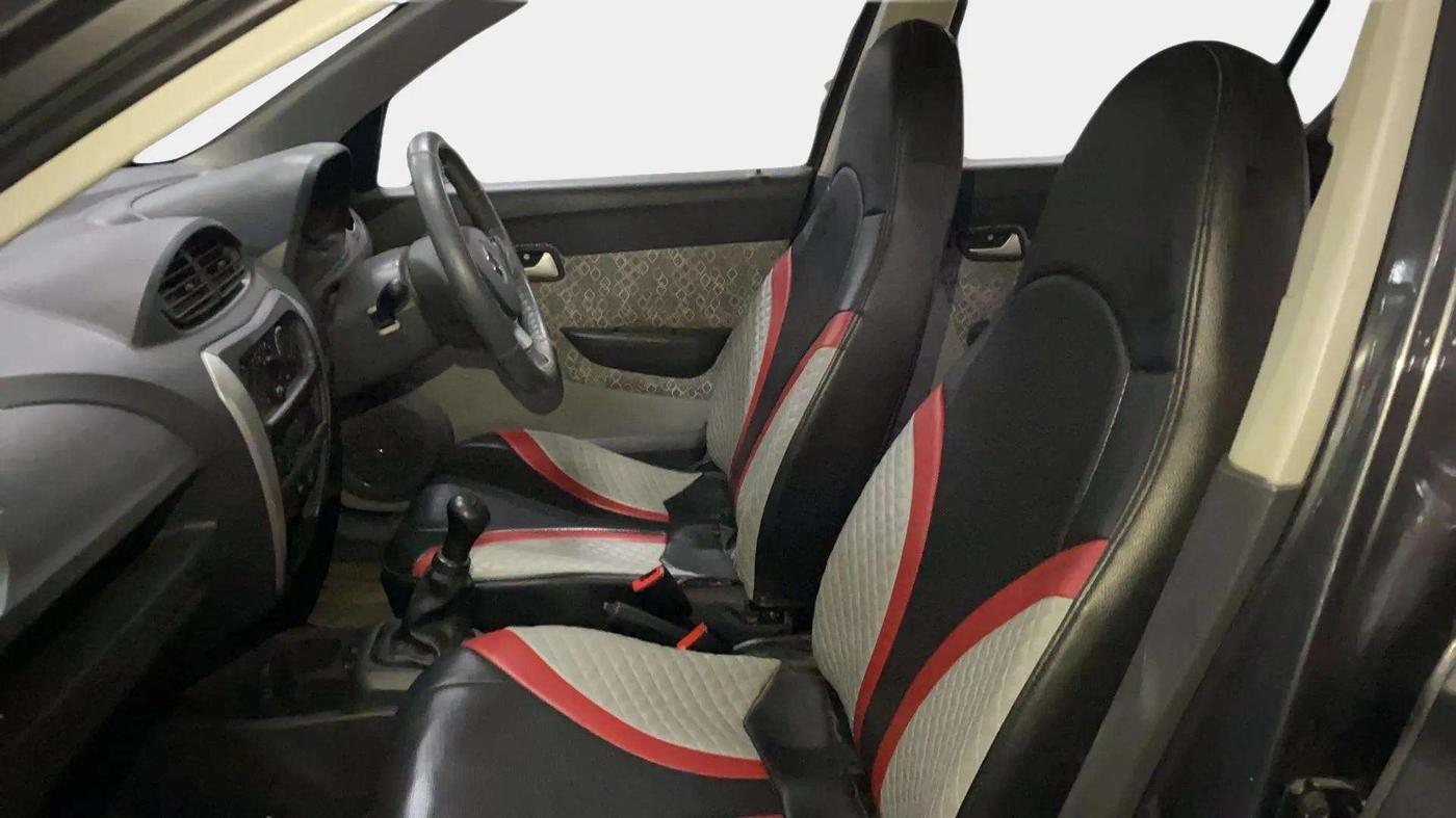 2019 Maruti Alto 800 LXI, Petrol, Manual, 15,394 km, Right Side Front Door Cabin
