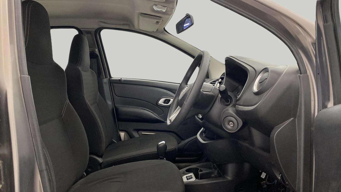 2018 Datsun Redi Go T(O) 1.0 AMT, Petrol, Automatic, 18,849 km, Right Side Front Door Cabin