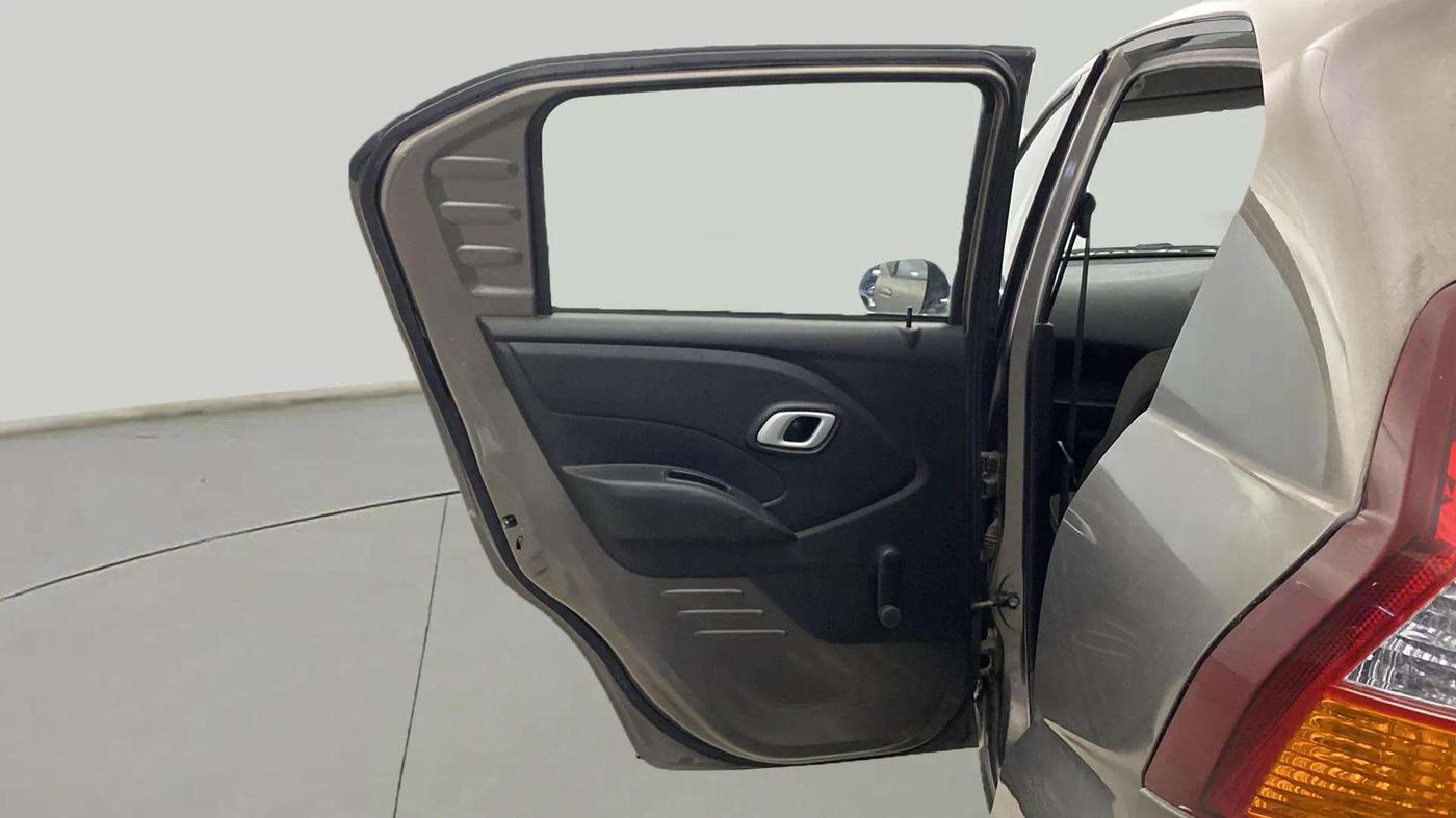 2018 Datsun Redi Go T(O) 1.0 AMT, Petrol, Automatic, 18,849 km, LHS Rear Door