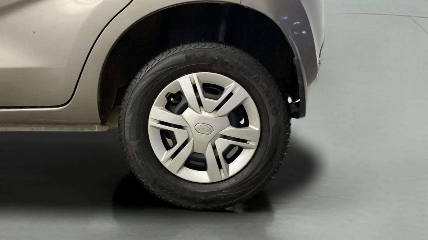 2018 Datsun Redi Go T(O) 1.0 AMT, Petrol, Automatic, 18,849 km, Left Rear Wheel