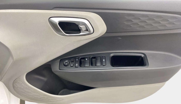 2022 Hyundai GRAND I10 NIOS SPORTZ U2 AMT 1.2 CRDI, Diesel, Automatic, 44,757 km, Driver Side Door Panels Control