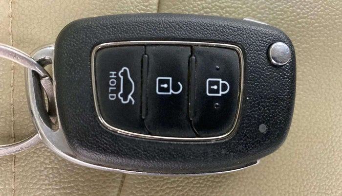 2022 Hyundai GRAND I10 NIOS SPORTZ U2 AMT 1.2 CRDI, Diesel, Automatic, 44,757 km, Key Close Up