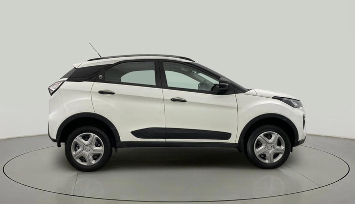 2023 Tata NEXON XMA SUNROOF PETROL, Petrol, Automatic, 6,894 km, Right Side View