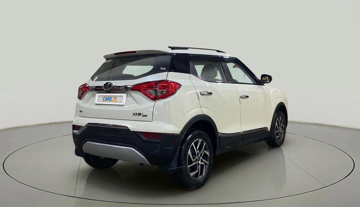 2022 Mahindra XUV300 W8 (O) 1.5 DIESEL, Diesel, Manual, 28,805 km, Right Back Diagonal