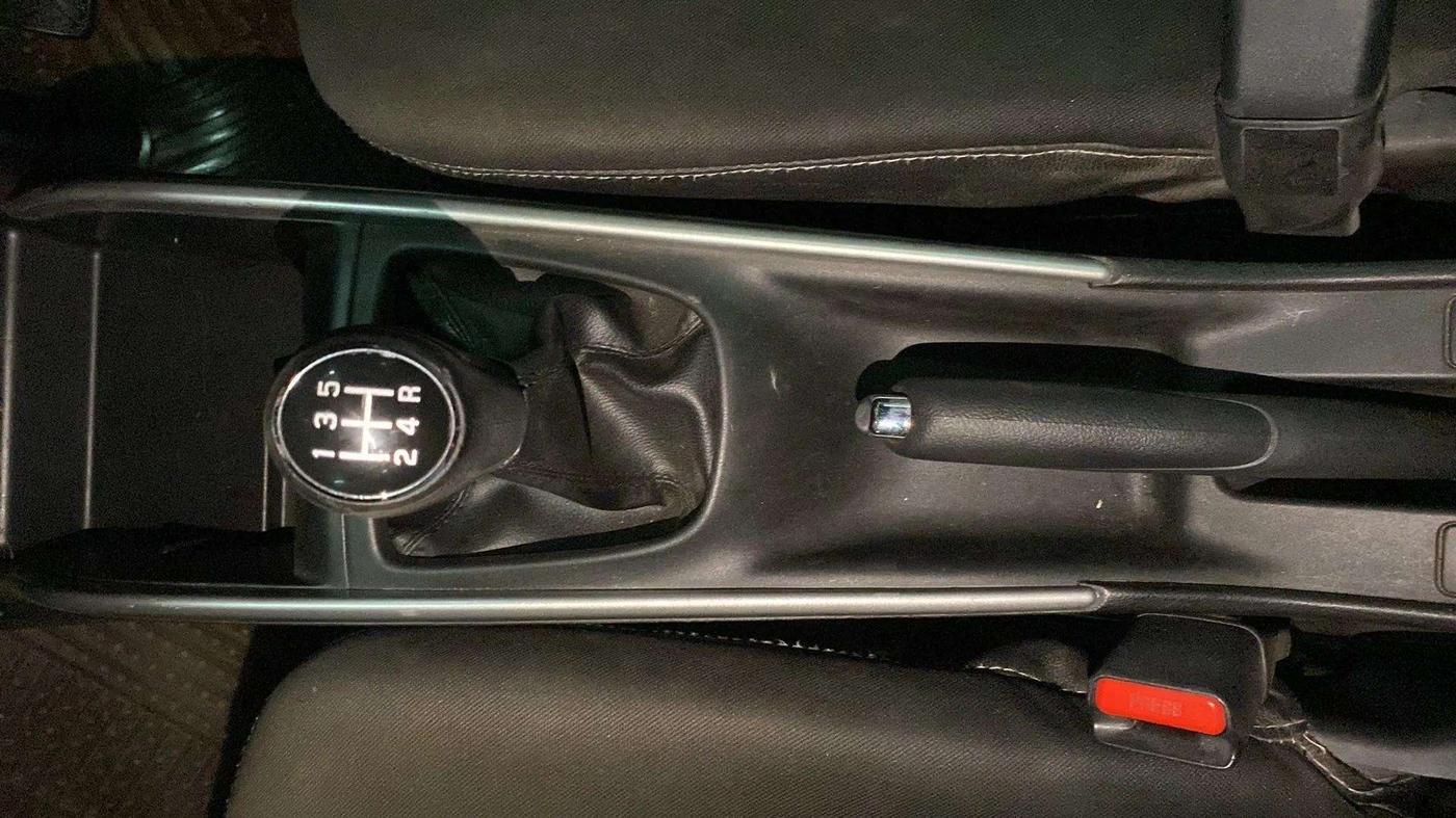 2017 Maruti Baleno ALPHA PETROL 1.2, Petrol, Manual, 52,039 km, Gear Lever
