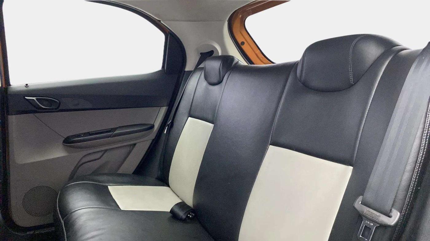 2017 Tata Tiago XM PETROL, Petrol, Manual, 87,246 km, Right Side Rear Door Cabin