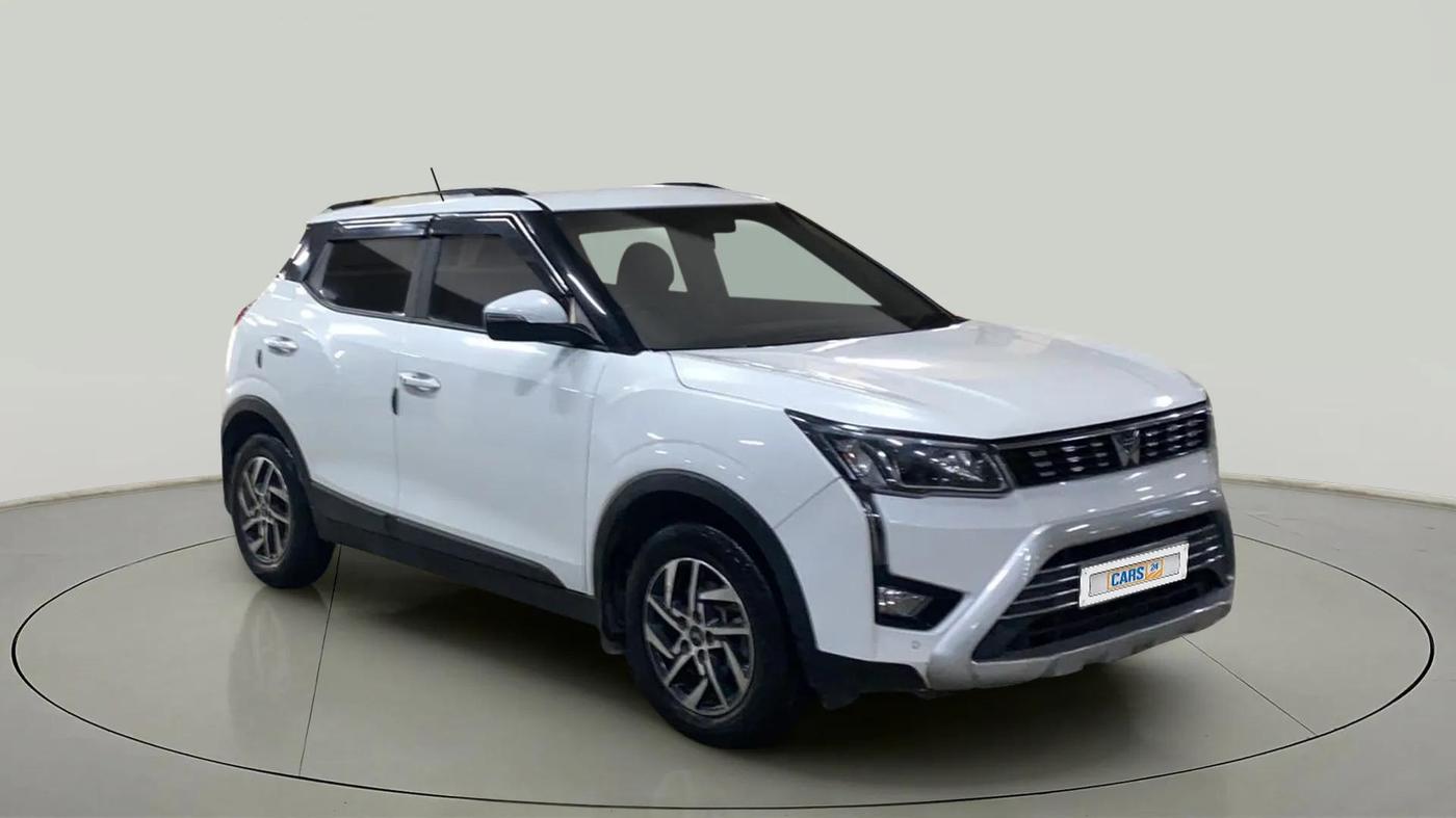 2023 Mahindra XUV300 W8 (O) 1.5 DIESEL, Diesel, Manual, 24,394 km, SRP