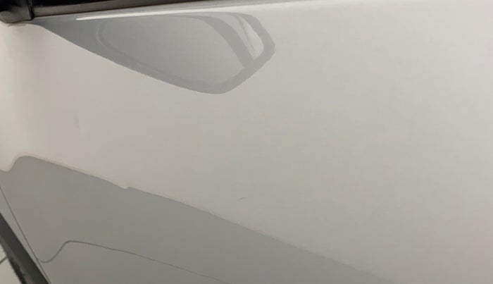 2017 Renault Kwid RXT 1.0, Petrol, Manual, 62,810 km, Front passenger door - Slightly dented