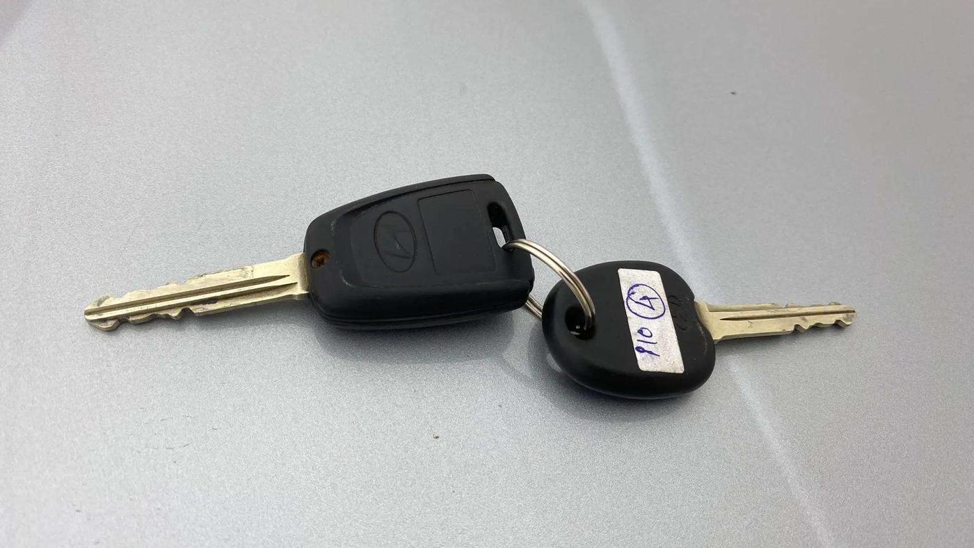 2018 Hyundai Grand i10 SPORTZ AT 1.2 KAPPA VTVT, Petrol, Automatic, 34,457 km, Key Close Up