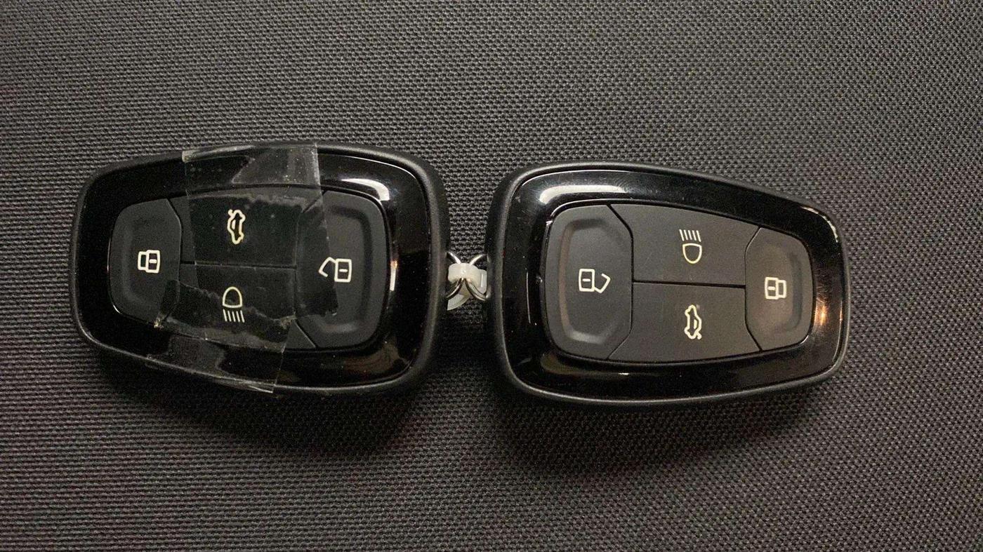 2024 Tata PUNCH ACCOMPLISHED MT, Petrol, Manual, 8,321 km, Key Close Up