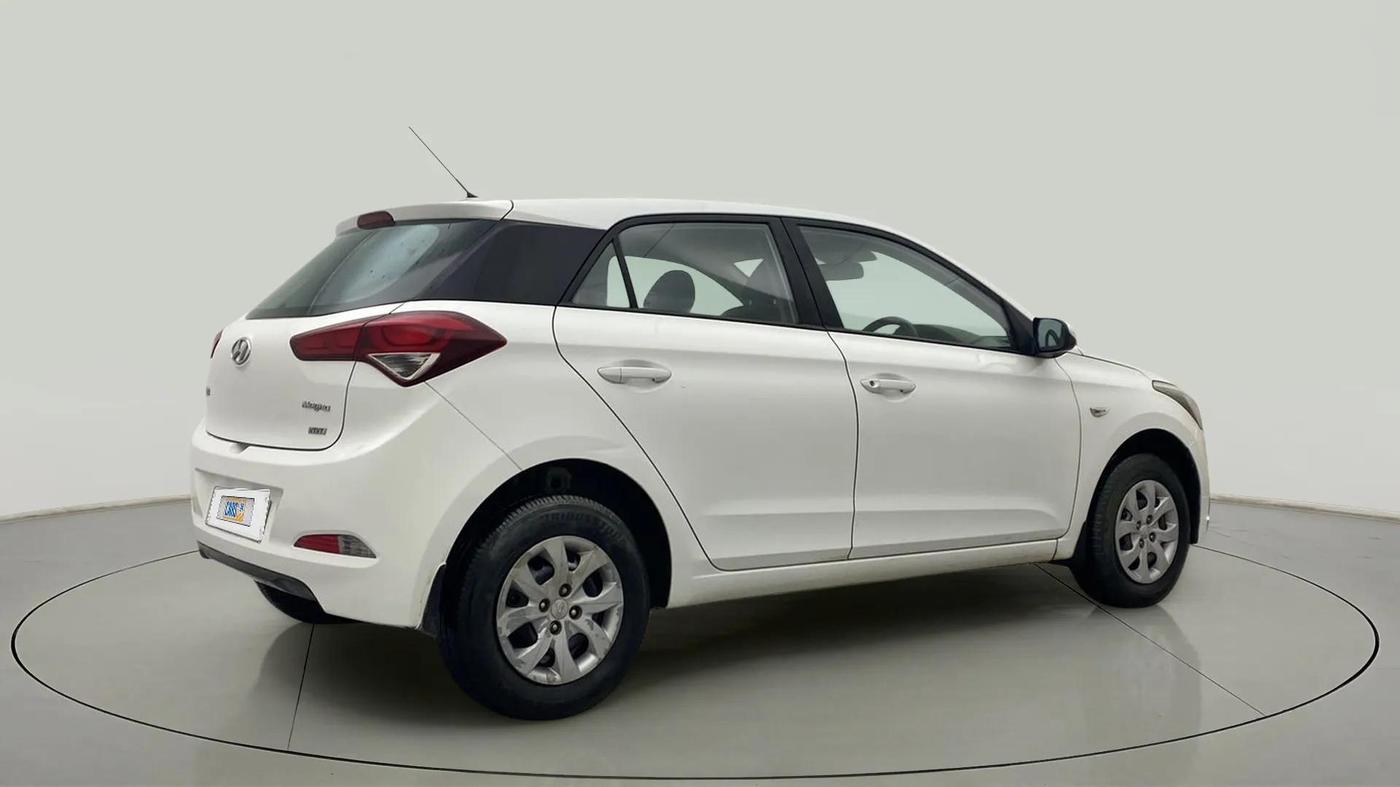2016 Hyundai Elite i20 MAGNA 1.2, Petrol, Manual, 81,586 km, Right Back Diagonal