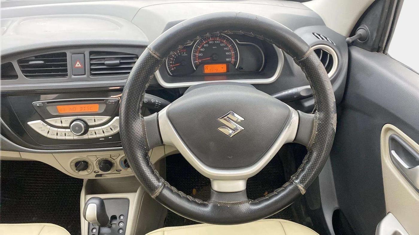 2016 Maruti Alto K10 VXI AMT, Petrol, Automatic, 71,355 km, Steering Wheel Close Up
