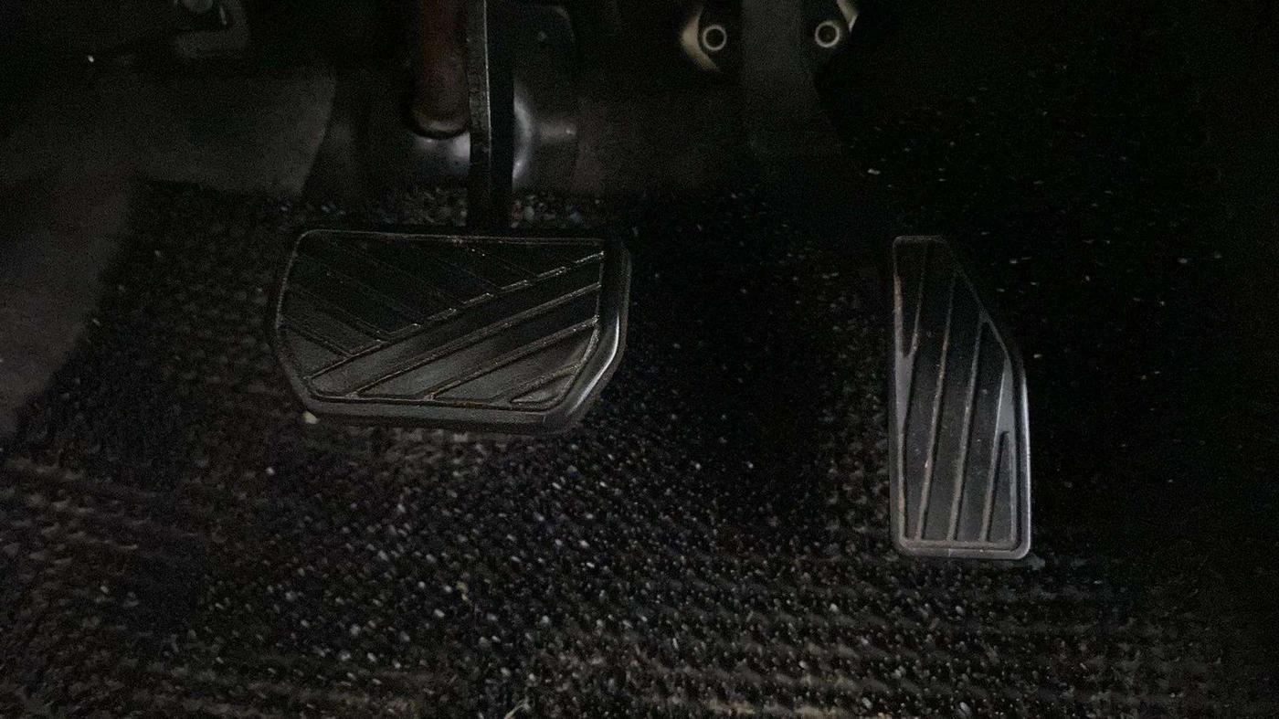 2016 Maruti Alto K10 VXI AMT, Petrol, Automatic, 71,355 km, Pedals