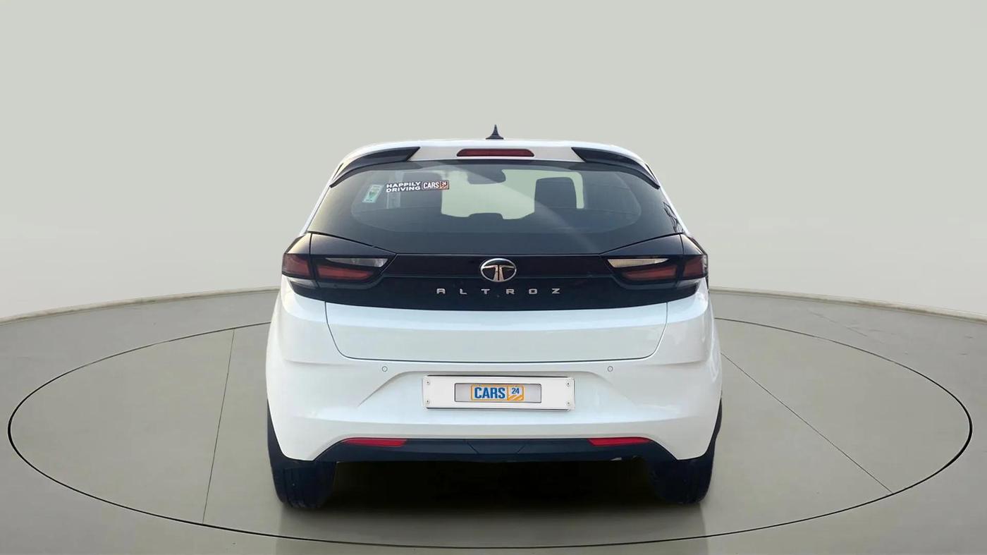 2024 Tata ALTROZ XM PLUS SUNROOF, Petrol, Manual, 10,592 km, Back/Rear
