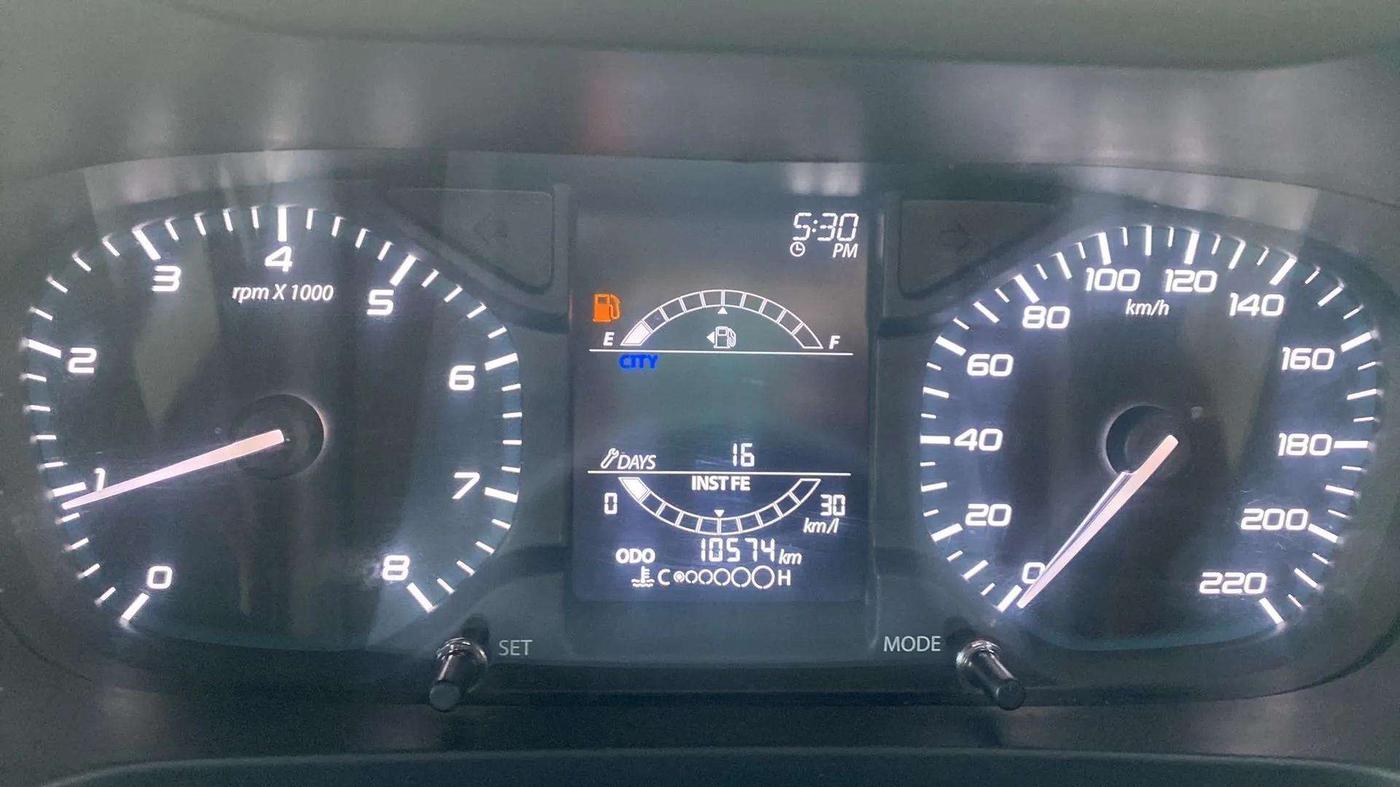 2024 Tata ALTROZ XM PLUS SUNROOF, Petrol, Manual, 10,592 km, Odometer Image