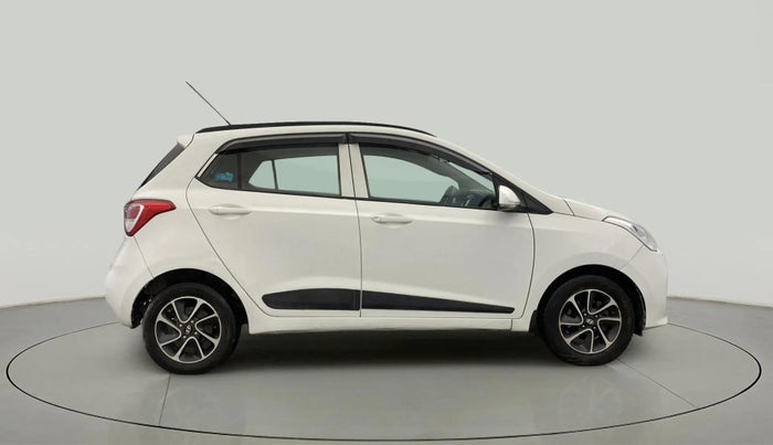 2017 Hyundai Grand i10 SPORTZ (O) AT 1.2 KAPPA VTVT, Petrol, Automatic, 68,276 km, Right Side View