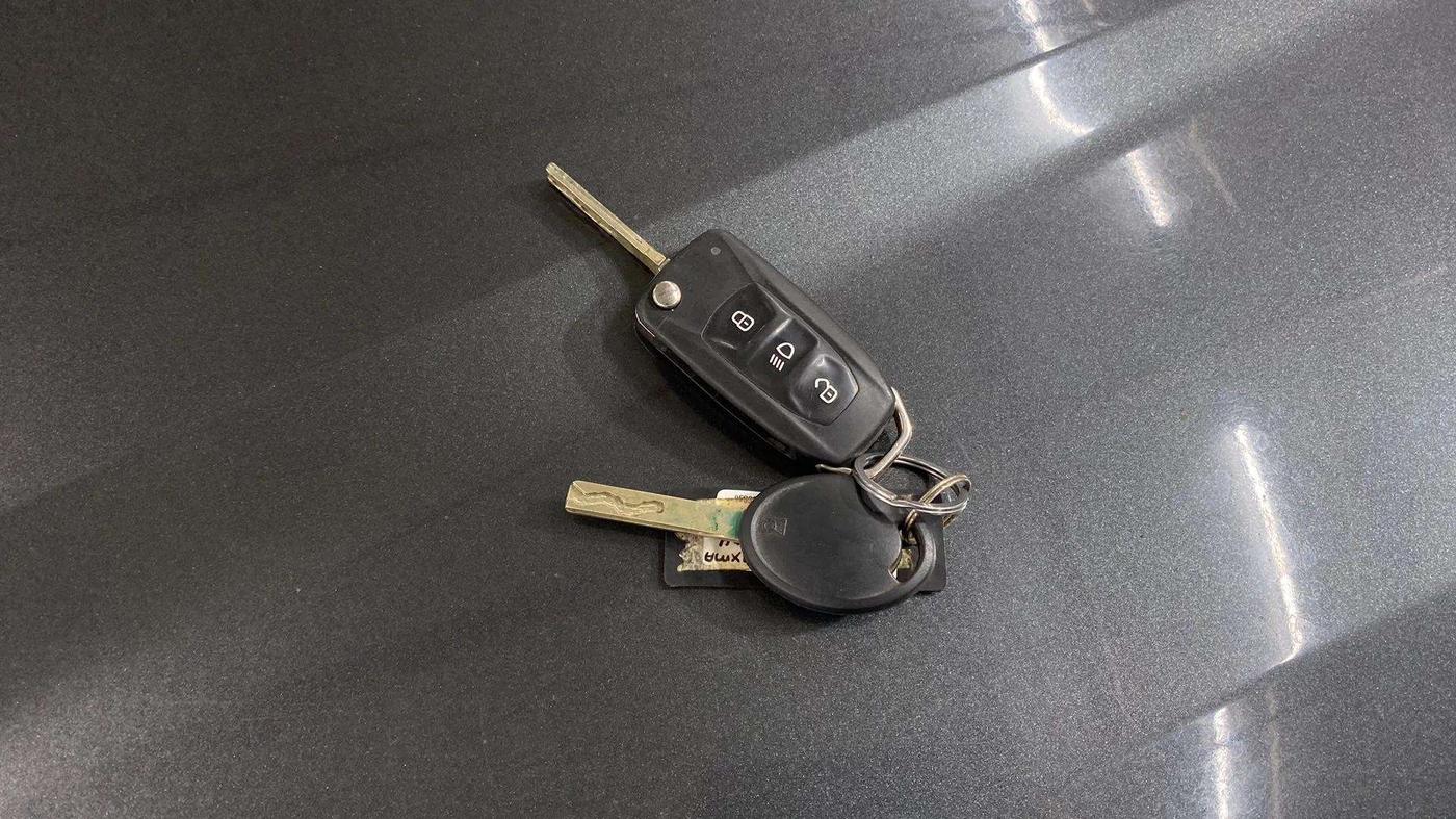 2020 Tata NEXON XMA PETROL, Petrol, Automatic, 39,997 km, Key Close Up