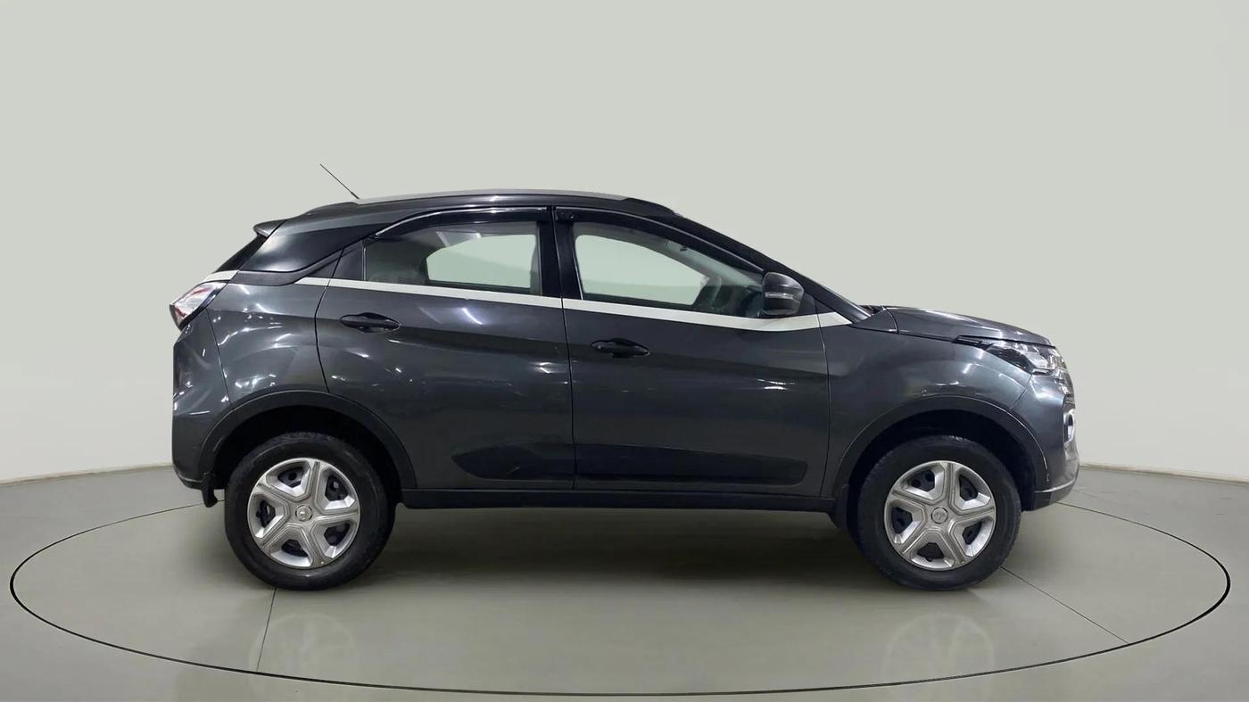 2020 Tata NEXON XMA PETROL, Petrol, Automatic, 39,997 km, Right Side View