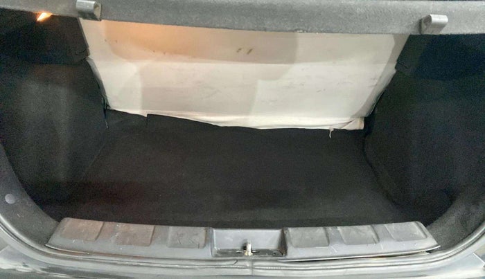 2020 Tata NEXON XMA PETROL, Petrol, Automatic, 39,997 km, Boot Inside