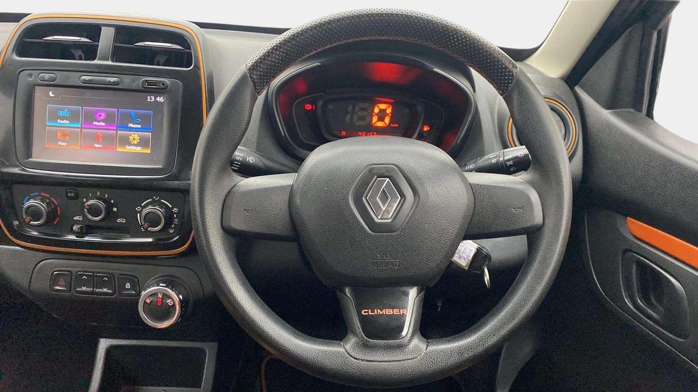 2017 Renault Kwid CLIMBER 1.0 AMT, Petrol, Automatic, 48,794 km, Steering Wheel Close Up