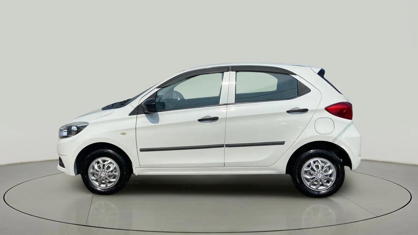 2018 Tata Tiago XM PETROL, Petrol, Manual, 57,286 km, Left Side