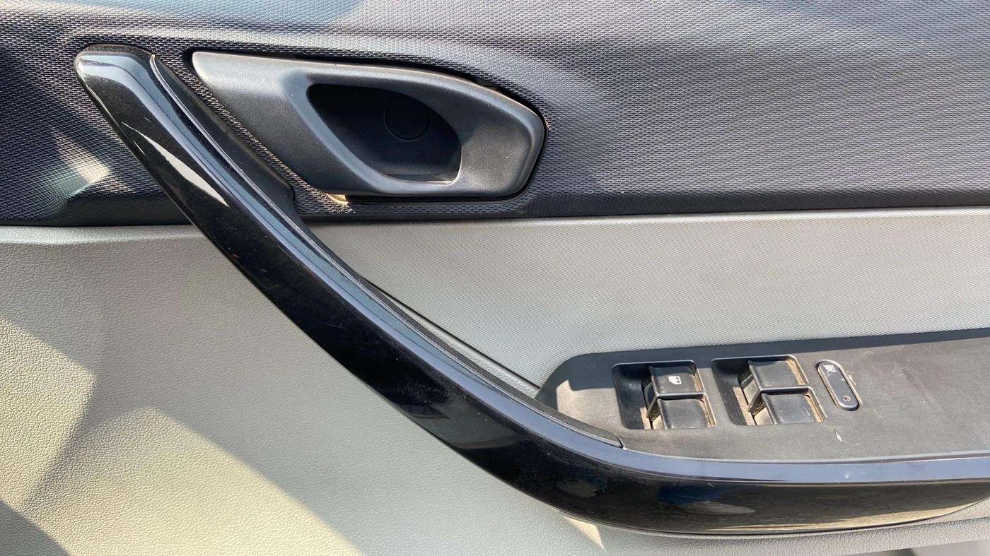 2018 Tata Tiago XM PETROL, Petrol, Manual, 57,286 km, Driver Side Door Panels Control