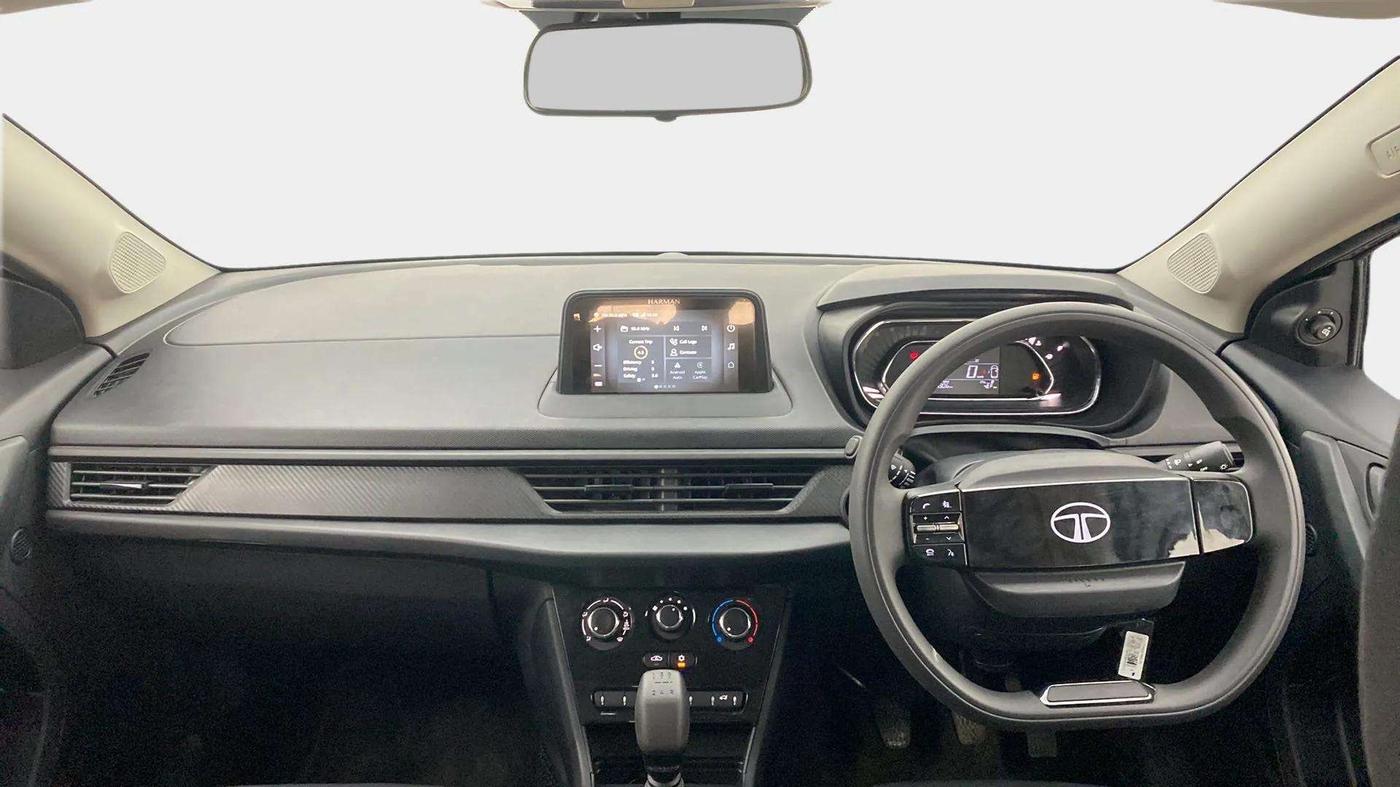2024 Tata NEXON SMART PLUS S 1.2 REVOTRON, Petrol, Manual, 1,306 km, Dashboard