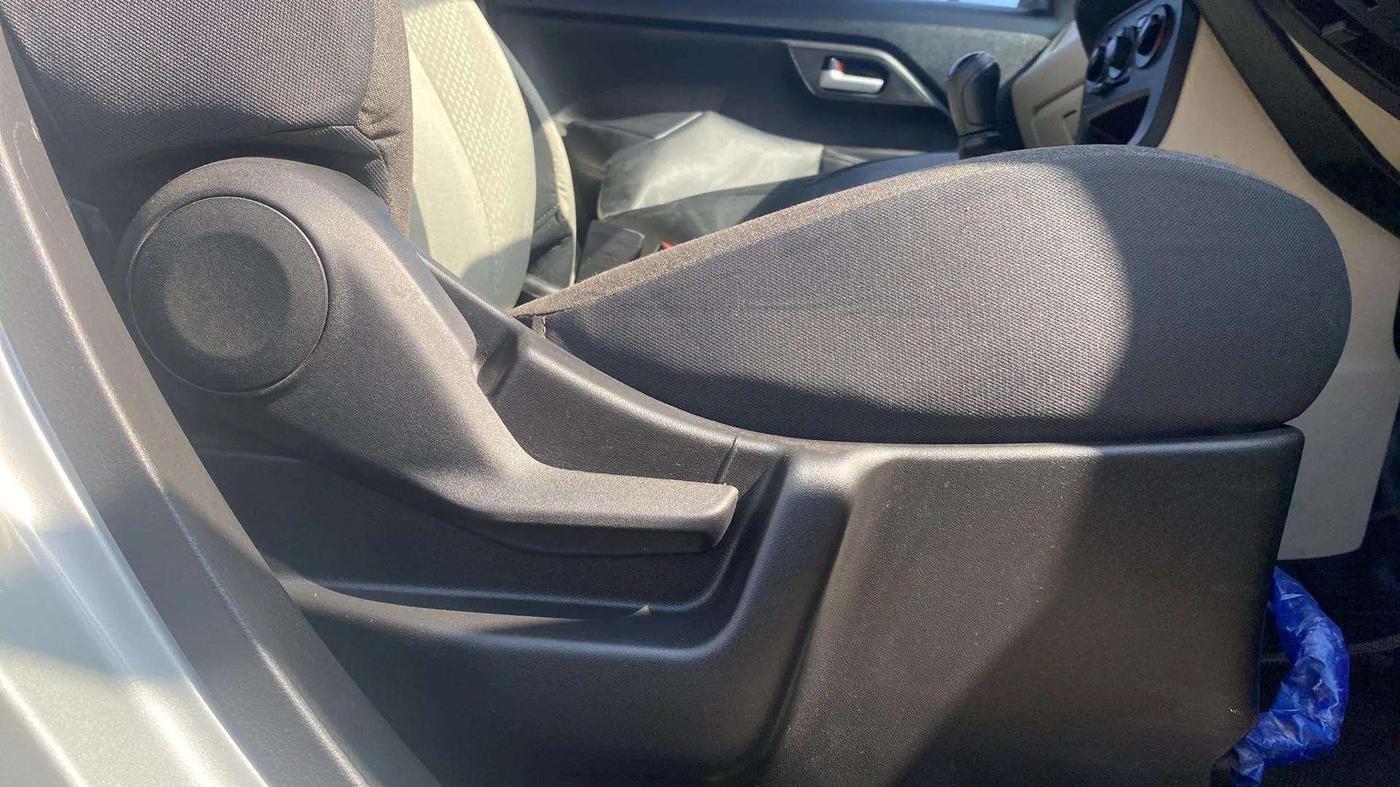 2022 Maruti New Wagon-R ZXI 1.2, Petrol, Manual, 36,319 km, Driver Side Adjustment Panel