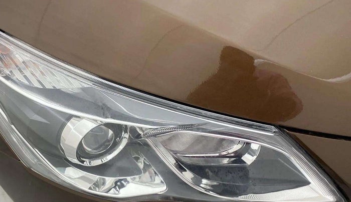2017 Maruti Ciaz ZXI, Petrol, Manual, 77,478 km, Right headlight - Minor scratches