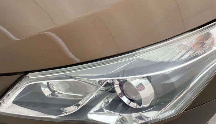 2017 Maruti Ciaz ZXI, Petrol, Manual, 77,478 km, Left headlight - Minor scratches