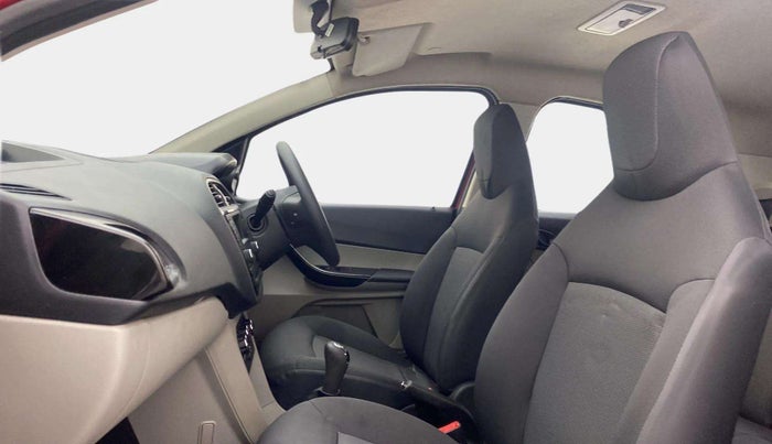 2018 Tata Tiago XT PETROL, Petrol, Manual, 44,163 km, Right Side Front Door Cabin