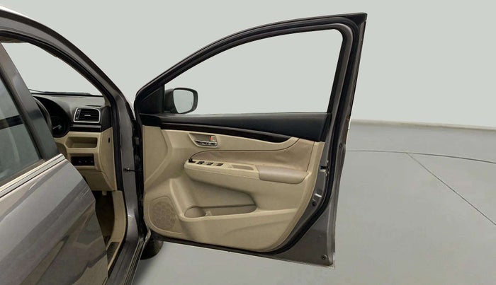 2017 Maruti Ciaz DELTA 1.4 MT PETROL, Petrol, Manual, 24,022 km, RHS Front Door